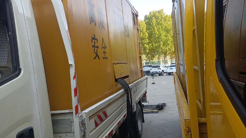 镇沅如何判断柴油发电机组和UPS电源的切换时间是否符合要求？